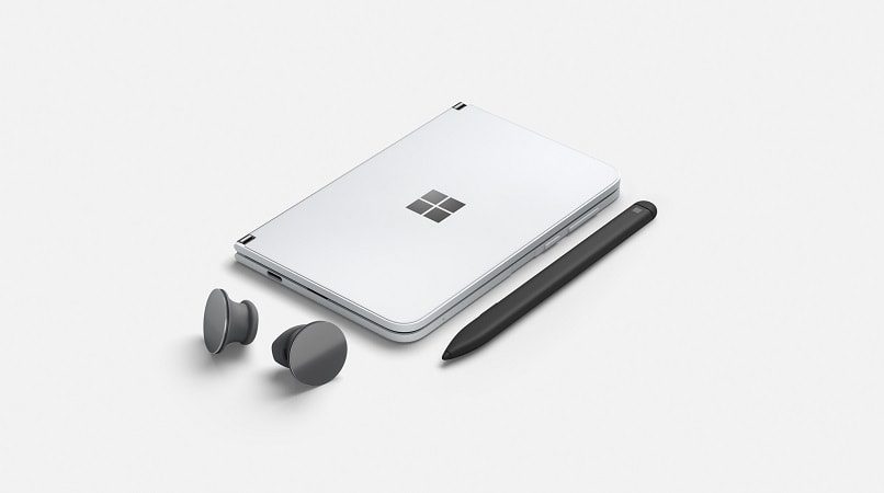 مایکروسافت Surface Duo