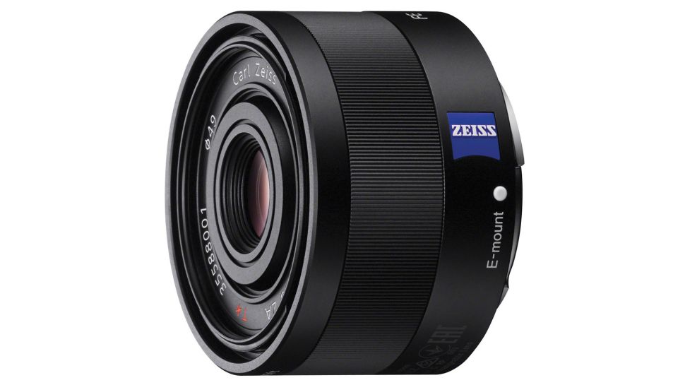 بهترین لنز سونی برای عکاسی خیابانی در سال 2021