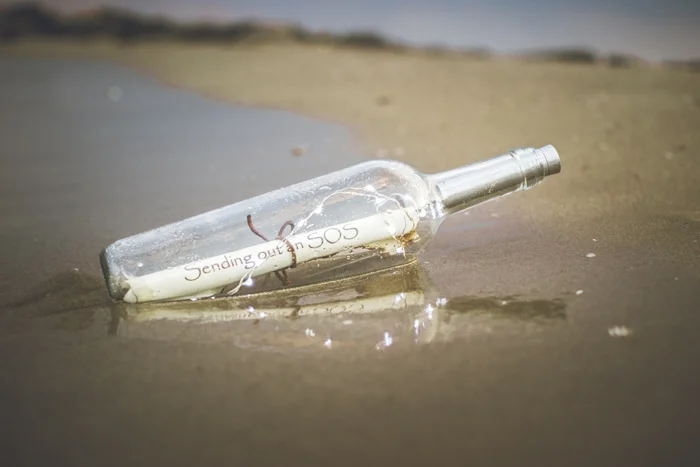 photography ideas message in a bottle
