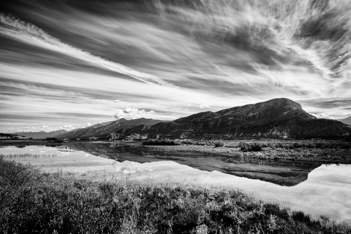 black and white landscape photogaphy