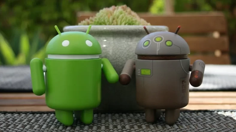 هشدار CERT-In در مورد بیش از 50 آسیبپذیری امنیتی که بر گوشیهای هوشمند Android تأثیر میگذارد: هر آنچه که باید بدانید
