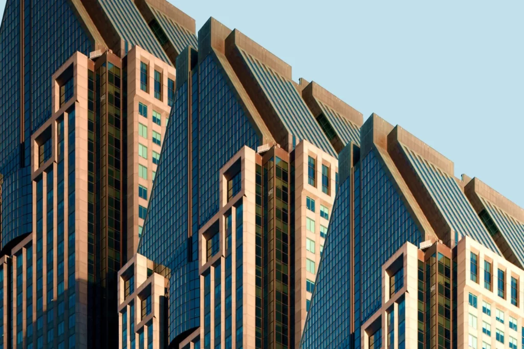 عکس ریتمیک از یک ساختمان
