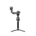 نمای جلویی عمودی گیمبال DJI RS 4 Pro با سیستم تعادل دوربین