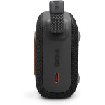 نمای جانبی از سوکت‌ها و درگاه‌های JBL Go 4 مشکی
