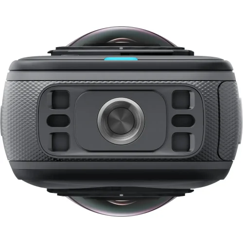 نمای پایین دوربین Insta360 X5 با محل اتصال به پایه سه‌پایه