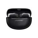 قاب شارژ مشکی هدفون Bose Ultra Open با هدفون‌های داخل آن