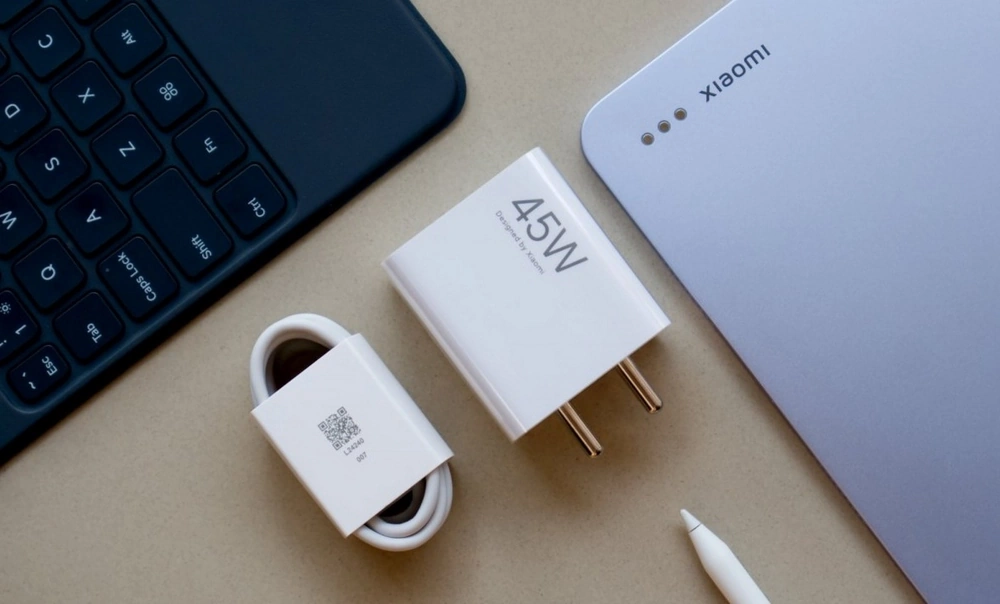 Xiaomi Pad 7 256/8GB محتویات جعبه شیائومی پد ۷ شامل شارژر سریع، کابل Type-C، قلم و کیبورد