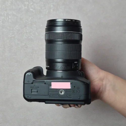 دوربین عکاسی کانن Canon EOS 700D Kit 18-135mm IS STM دست دوم - Image 2